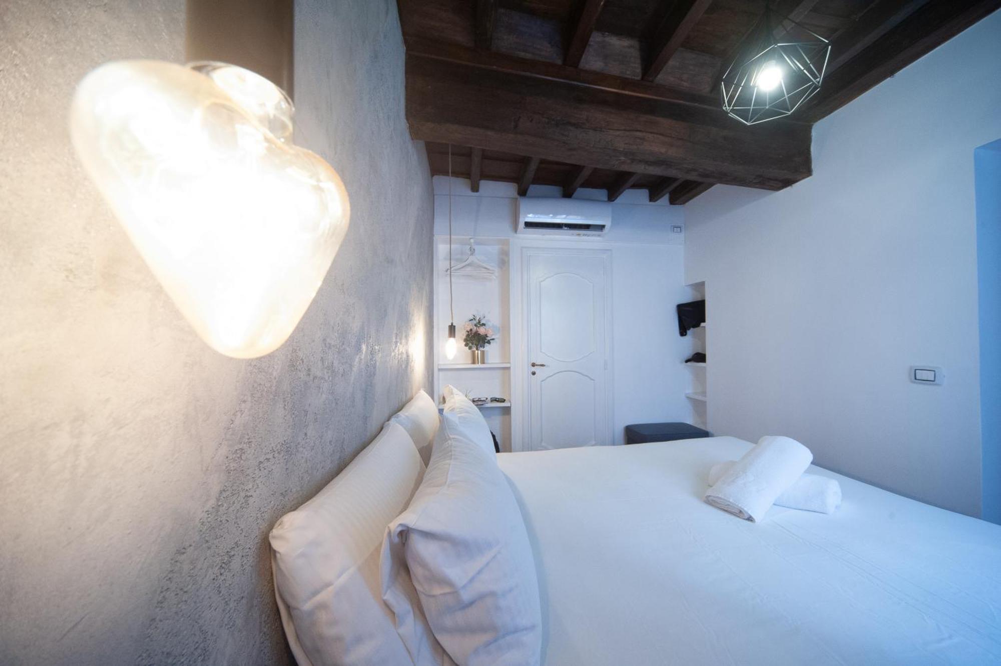 Navona Jacuzzi Appartamento *